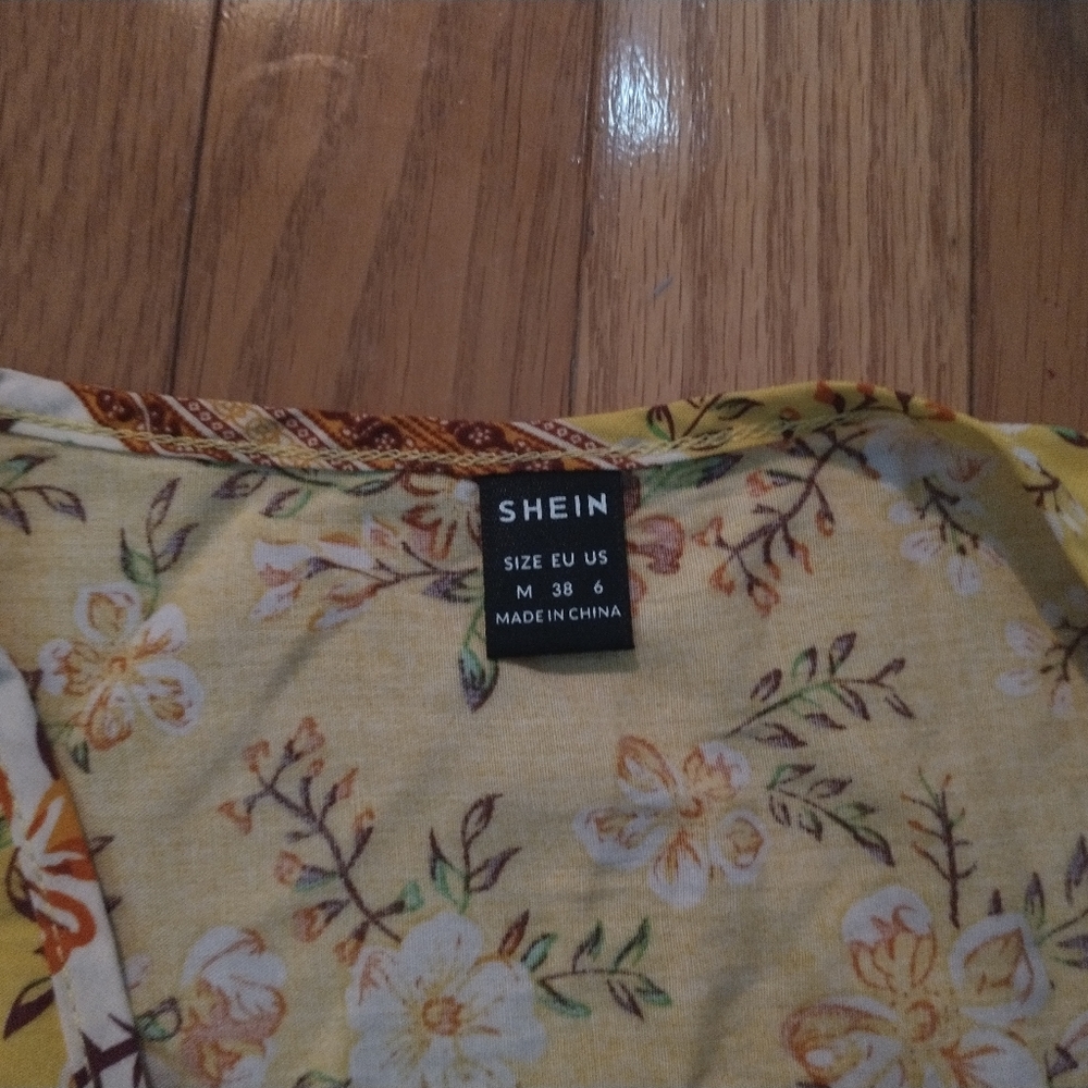 Dress - Picture 2 of 2